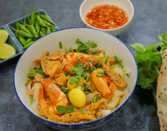 Mì quảng thập cẩm