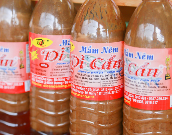 Mắm nêm chai lớn